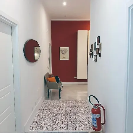לינה וארוחת בוקר Le Stanze Di Dolly נאפולי