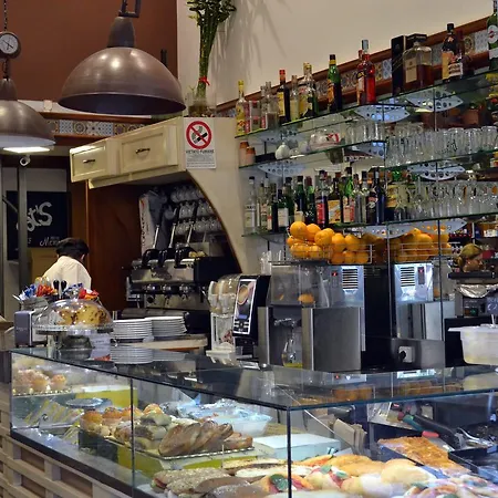 Le Stanze Di Dolly Bed and breakfast 4*