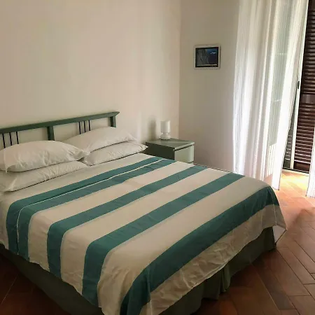 Alojamento de Acomodação e Pequeno-almoço Le Stanze Di Dolly Nápoles